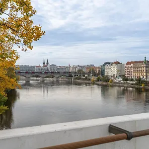 Apartment Wishlist Residences - Karlin Free Parking, Prag